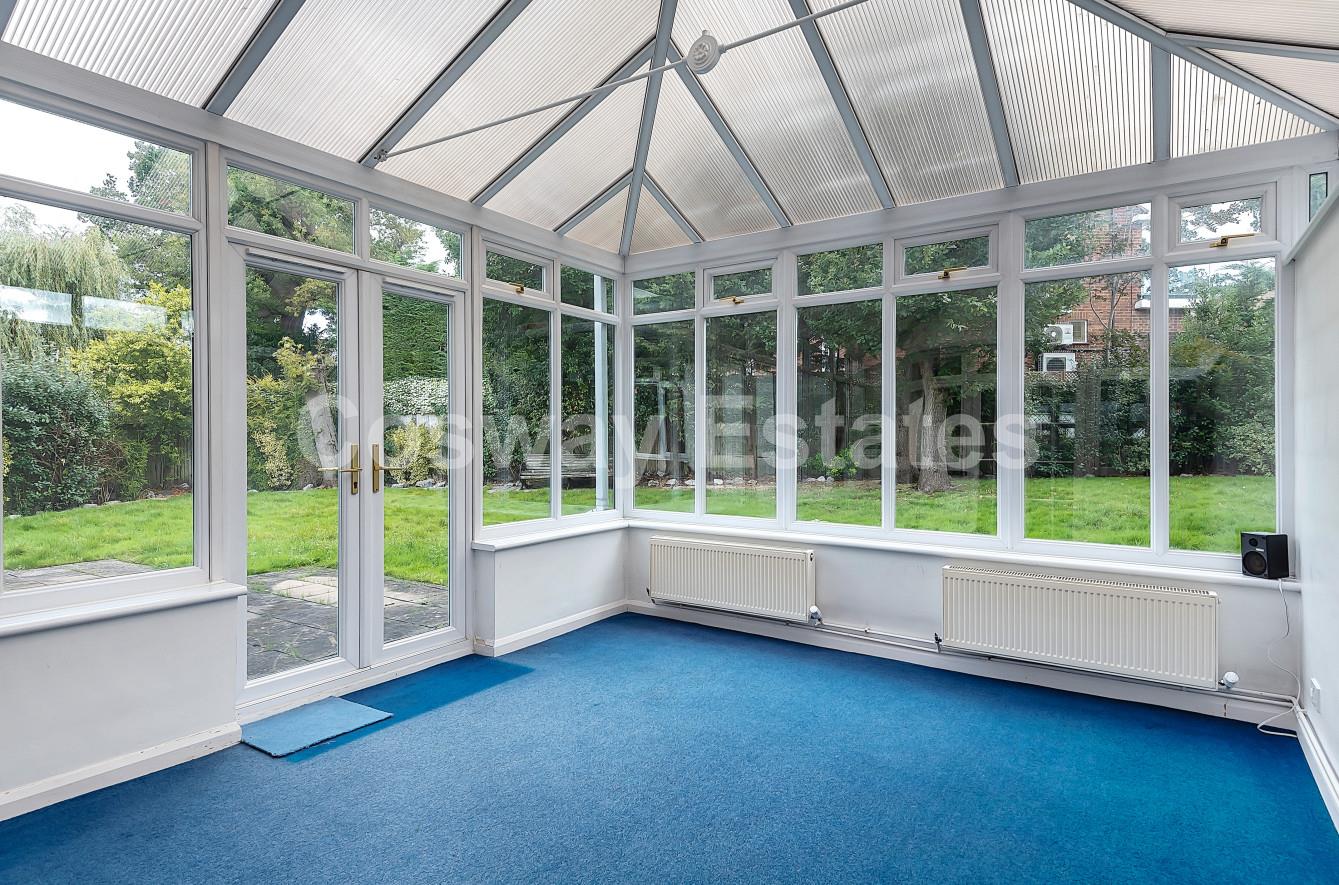 Copthall Gardens, Mill Hill